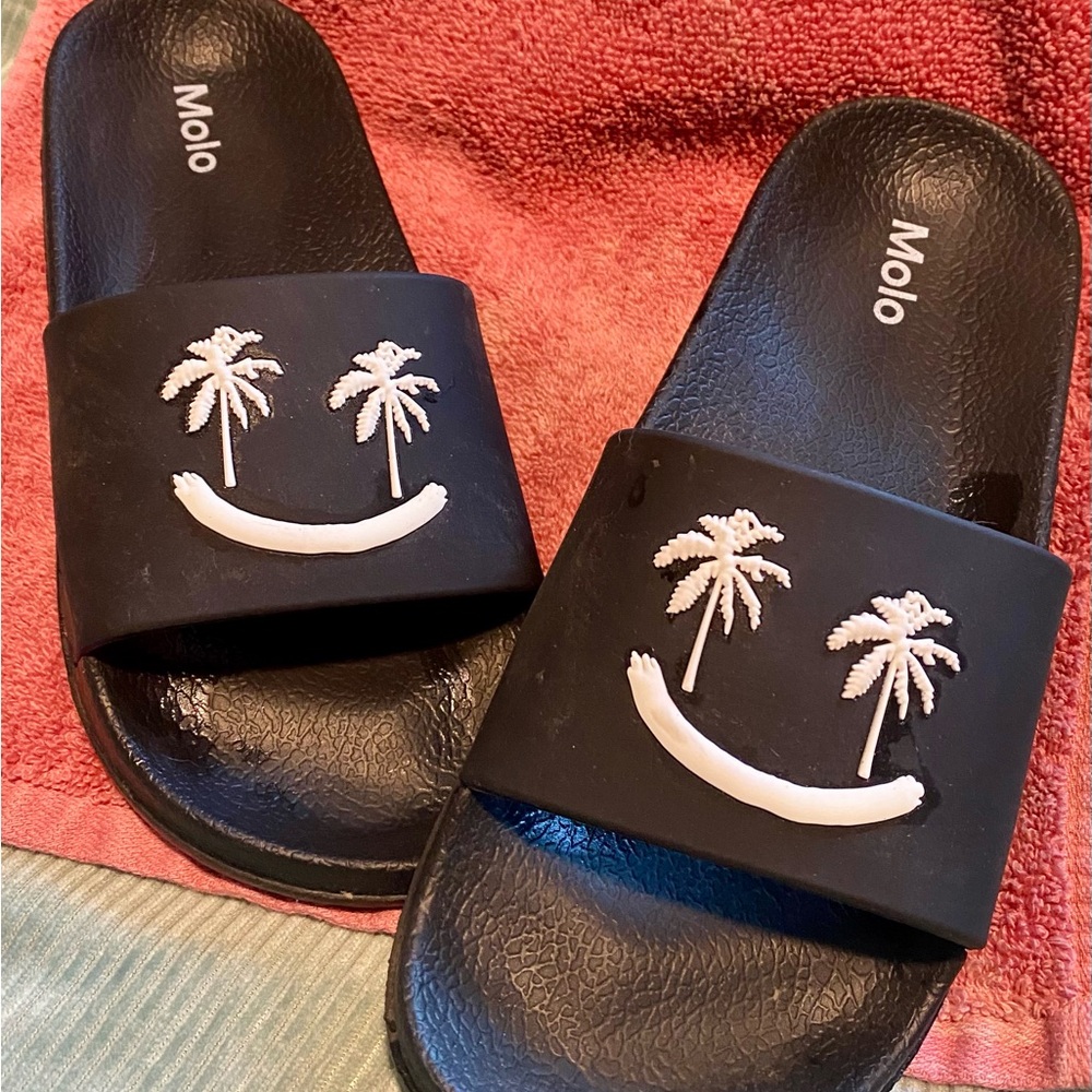 Molo slides for kids